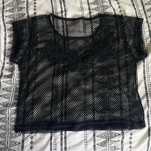 black hollow out drop shoulder crop top with flower detail